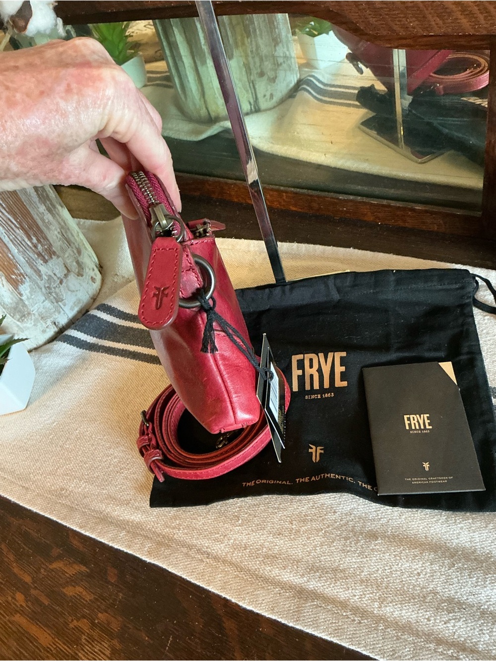 NWT Frye Melissa Leather Crossbody Clutch Bag Burgundy Red Retail $178 - Picture 5 of 11